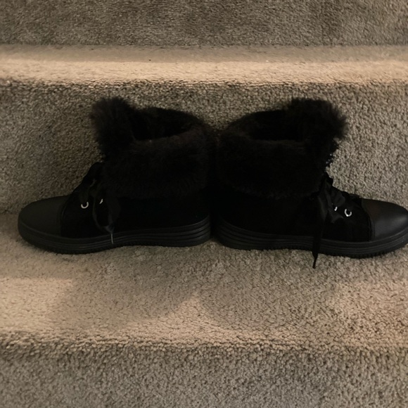 Worn Twice!! In Excellent Condition!! Ninety Union Warm Sneaker - Picture 8 of 10